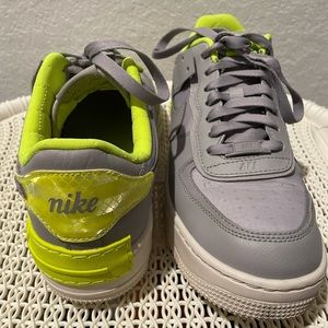 Air Force 1 shadow